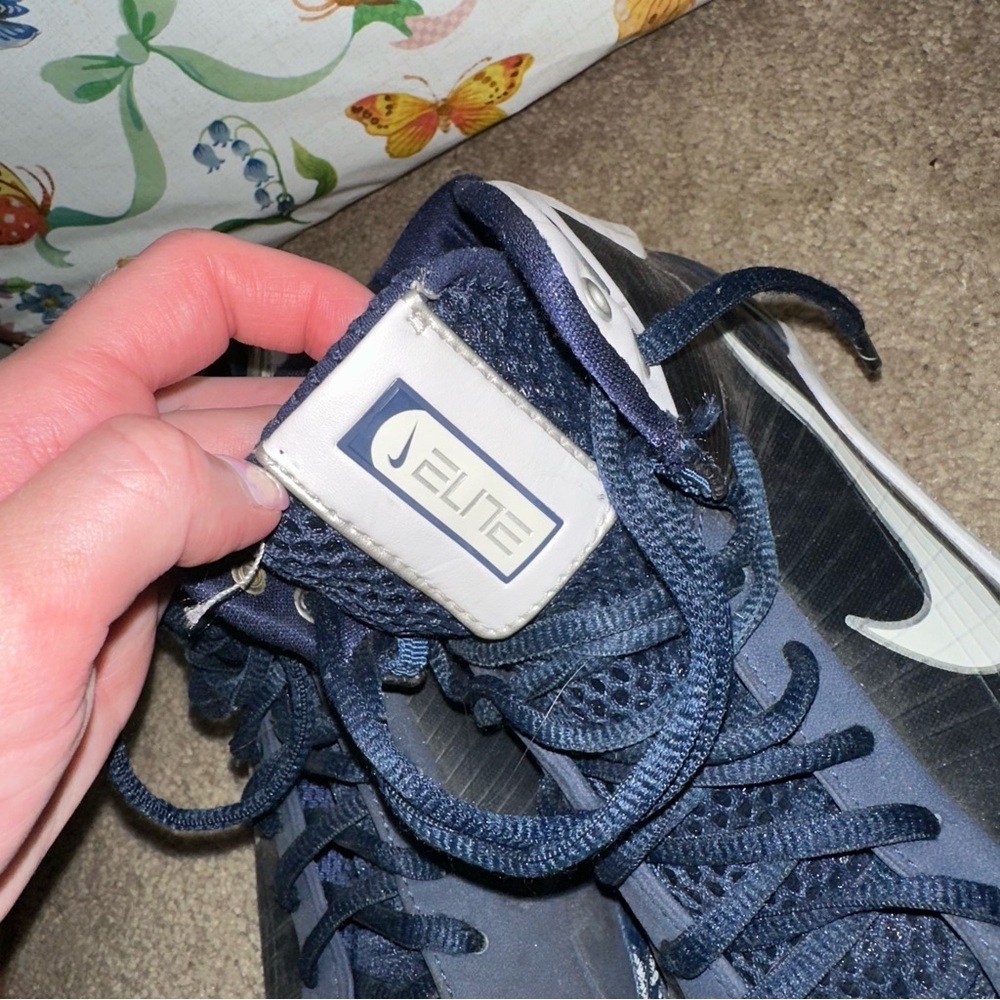 Nike Hyperdunks - Picture 2 of 6
